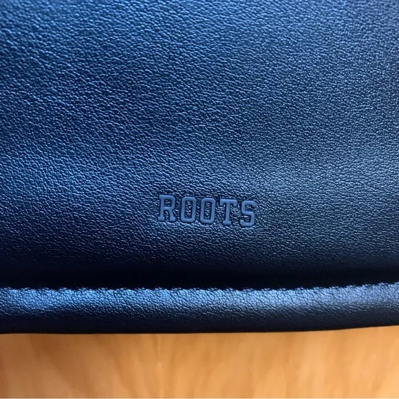 Roots Crossbody Handbag - Picture 6 of 6